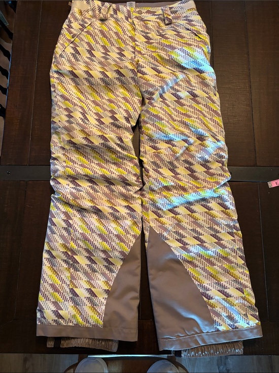 Patagonia Other - Patagonia Kids Geometric Snow Pants in Yellow and Brown